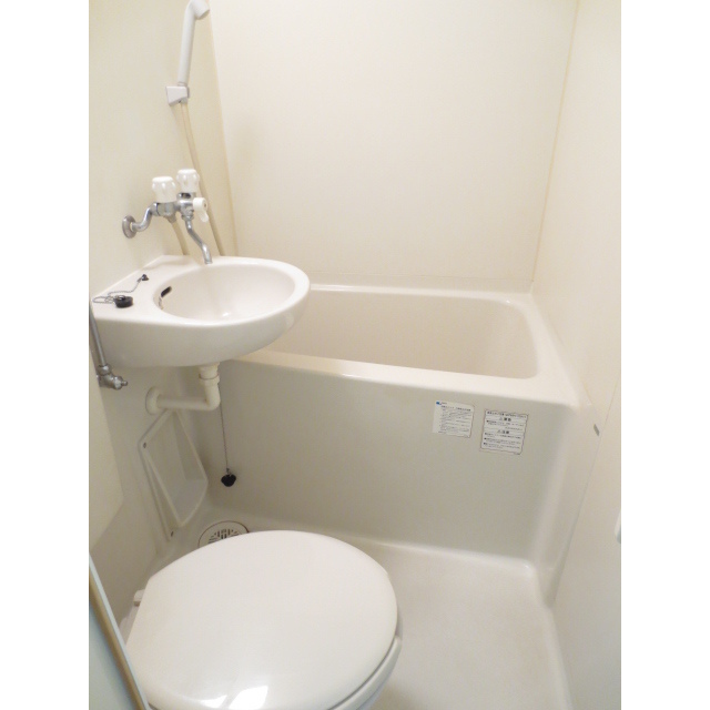 バス・シャワールーム　トイレバス洗面