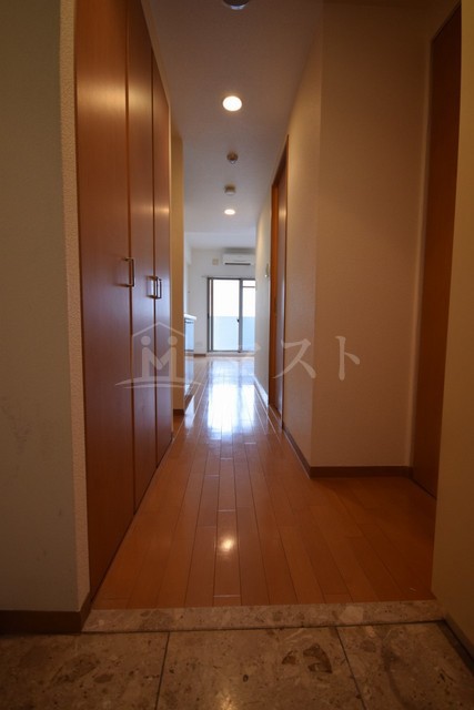 玄関　他号室参考写真