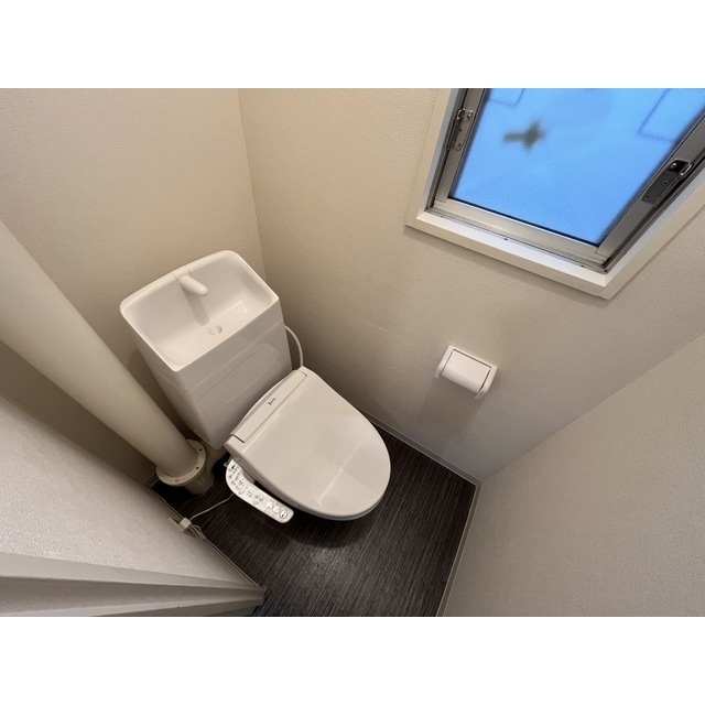 トイレ　コンパクトで使いやすいトイレです