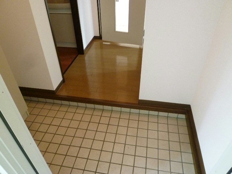 玄関　同タイプのお部屋の写真です