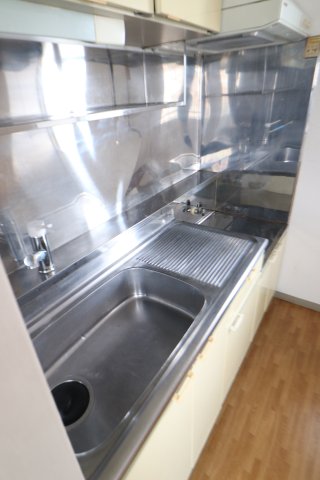 キッチン　同間取り別部屋の参考写真です。