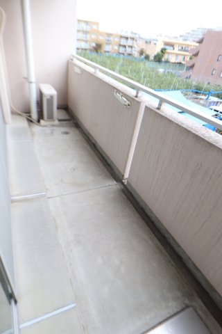 バルコニー　同間取り別部屋の参考写真です。