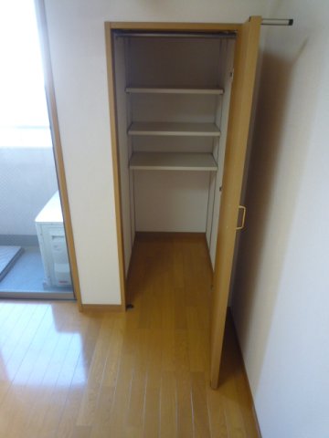 収納　※別部屋の参考写真です。