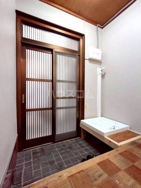 玄関
