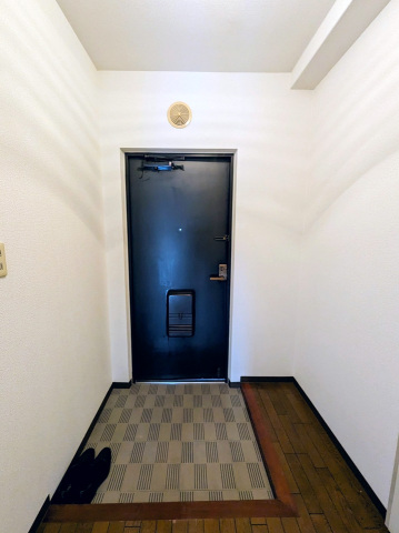 玄関　広々玄関