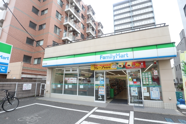 コンビニ　ファミリーマート松戸小金店（コンビニ）まで490m