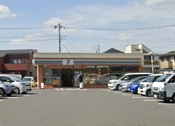 コンビニ　セブンイレブン（コンビニ）まで390m