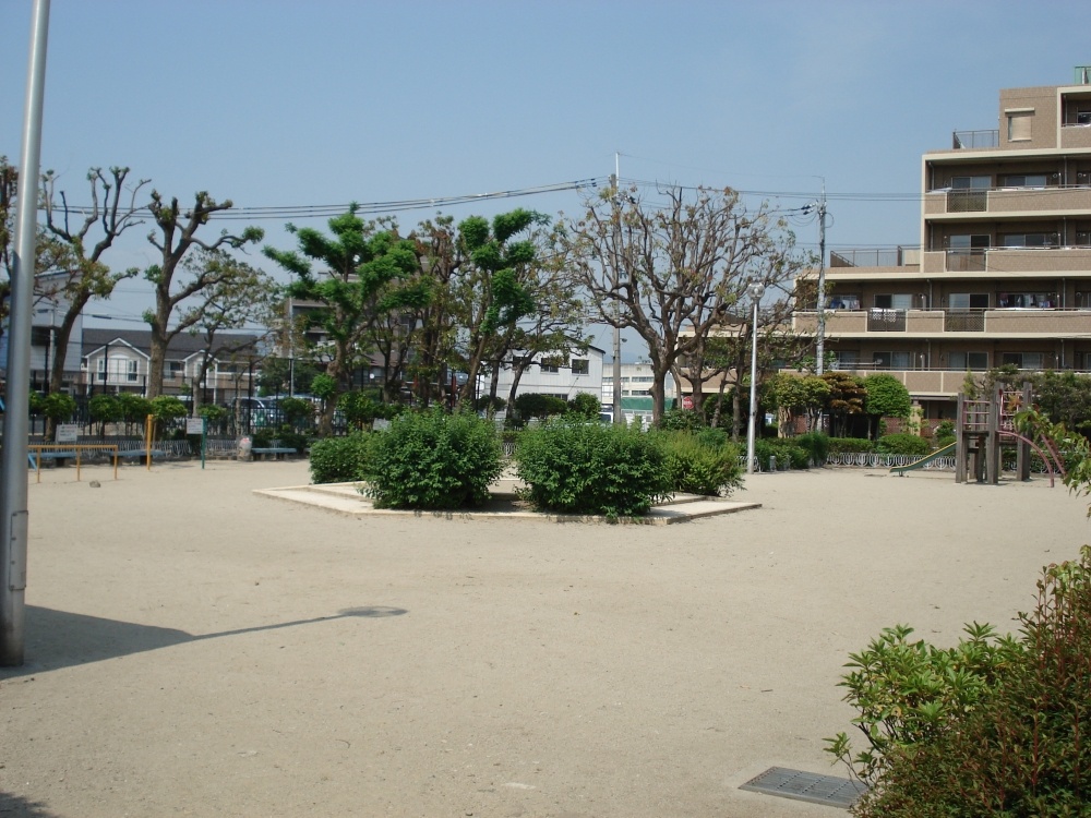 公園　北伊丹第一公園（公園）まで567m