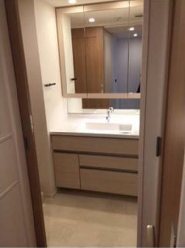洗面設備　他のお部屋の参考写真となります。