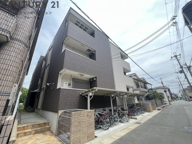 建物外観　オートロック付きで安心！宅配BOX付で便利！