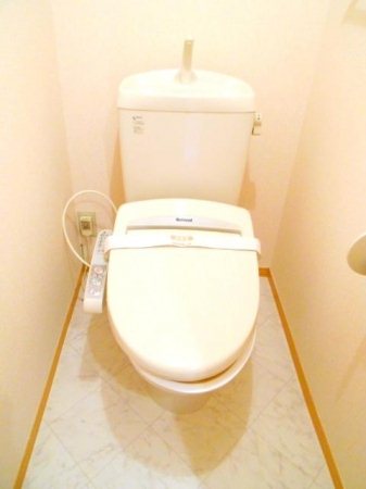 トイレ　清潔感のあるトイレです。