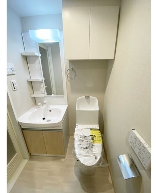 トイレ　落ち着いた色調のトイレです♪