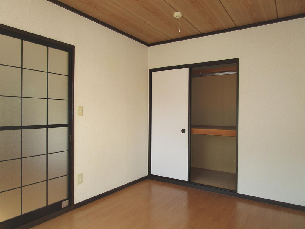 収納　南東居室　エアコン・収納有