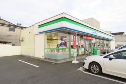 コンビニ　ファミリーマート 福山新浜町店（コンビニ）まで355m