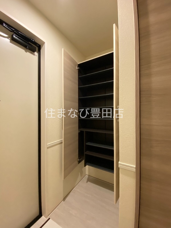 玄関　同型完成モデル