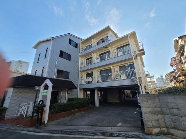建物外観　お洒落な外観です