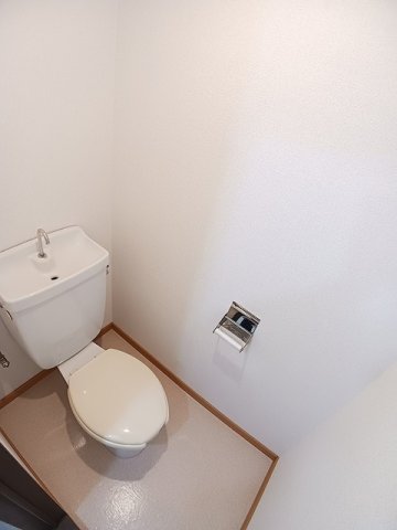 トイレ　シンプルで使いやすいトイレです