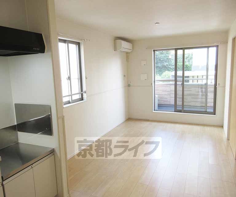 居室・リビング　きれいなお部屋です