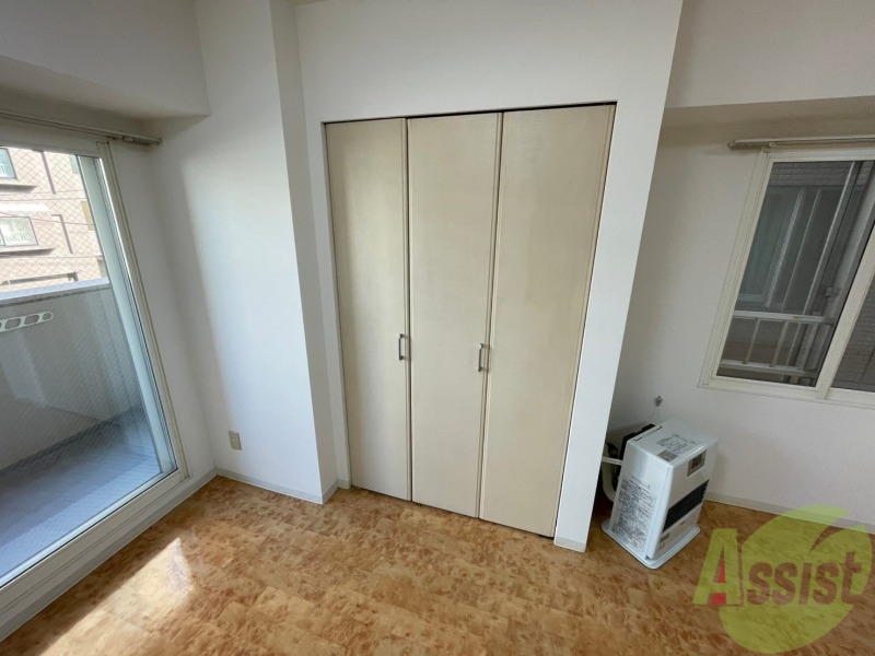 収納　寝室にあったクローゼット。荷物がたくさんあっても大丈夫。