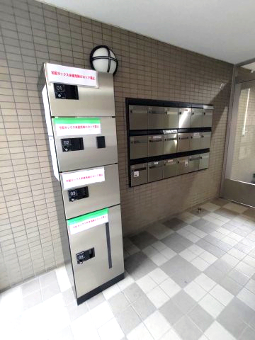 その他設備　不在時にも荷物が受けとれる宅配BOX付！