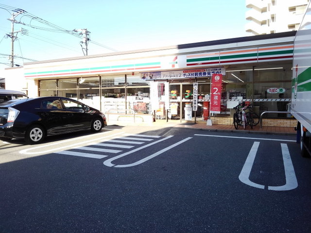 コンビニ　セブンイレブン福岡塩原3丁目店（コンビニ）まで500m