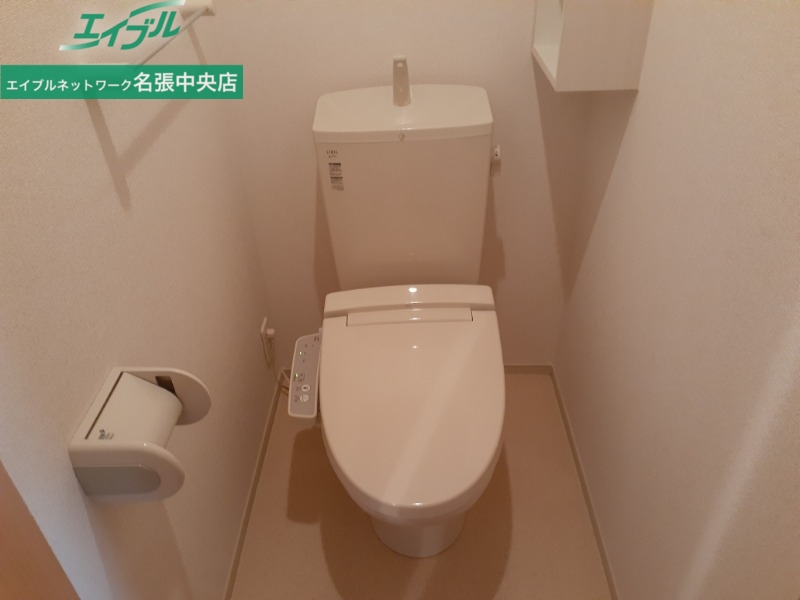 トイレ　反転タイプ参考写真