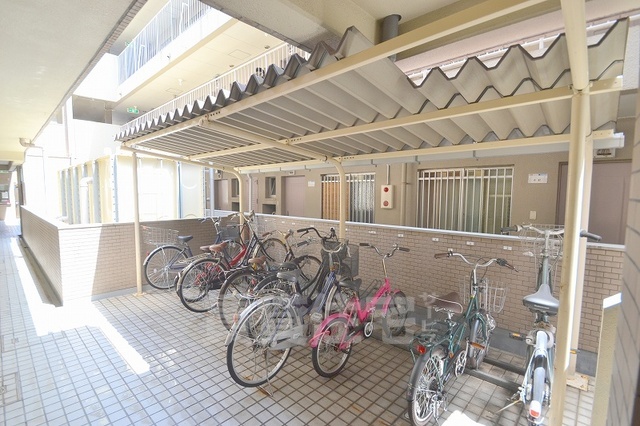 駐車場　駐輪場