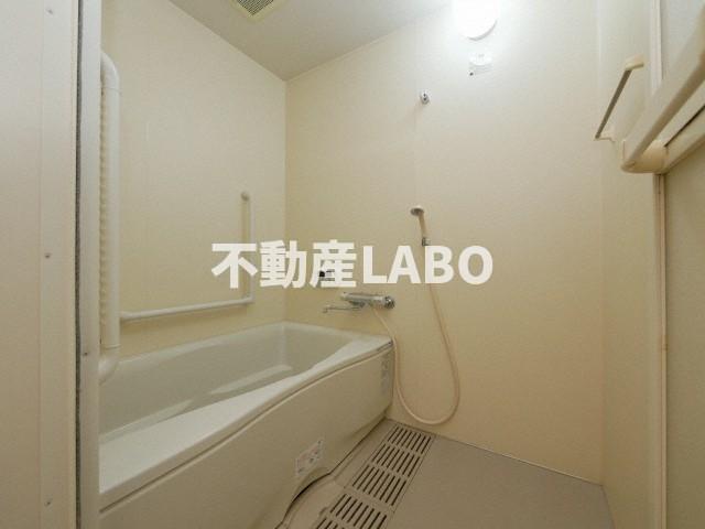 地下鉄中央線 朝潮橋駅 徒歩3分 8階建 築25年の風呂写真