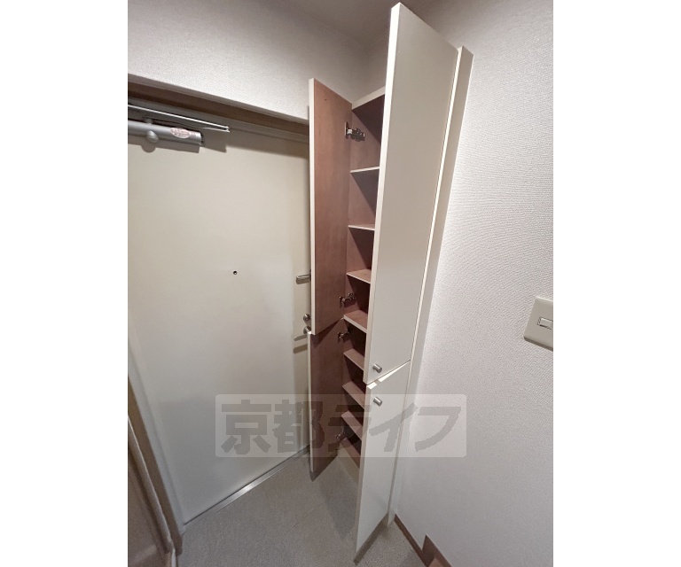 収納　シューズボックス