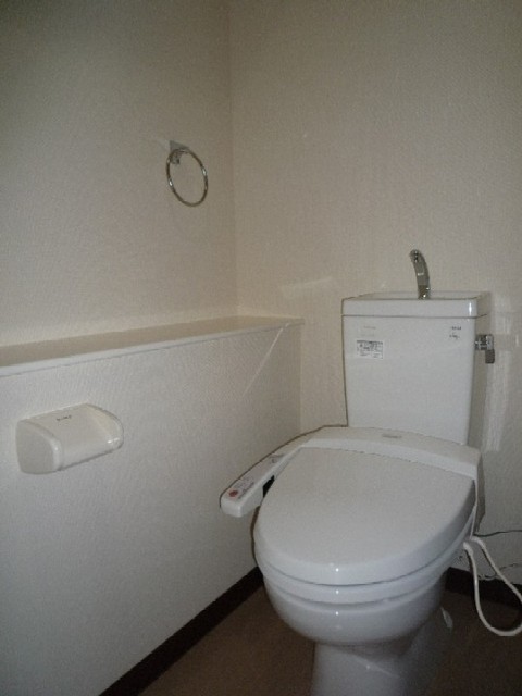 日信ビルのトイレ写真