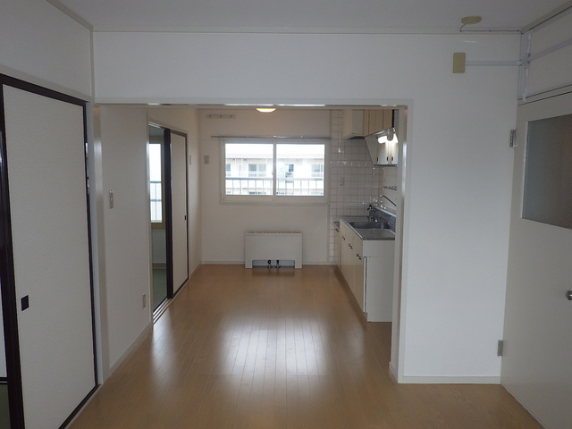 UR北広島北進町の居間写真