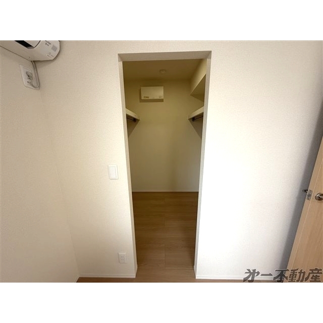 収納　ウォークインクローゼット