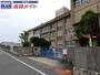 小学校　津市立育生小学校（小学校）まで574m