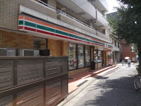 コンビニ　セブンイレブン文京植物園前店（コンビニ）まで266m
