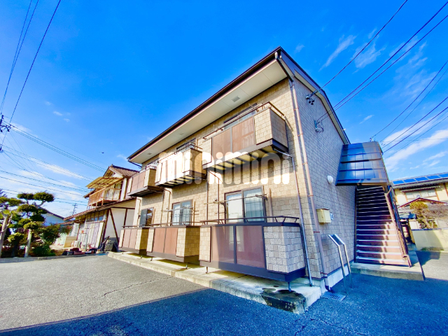 建物外観　南向き日当たり良好