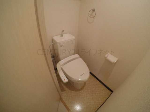 プルミエールメゾン江坂のトイレ写真