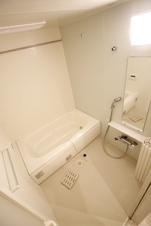 バス・シャワールーム　※他部屋写真使用