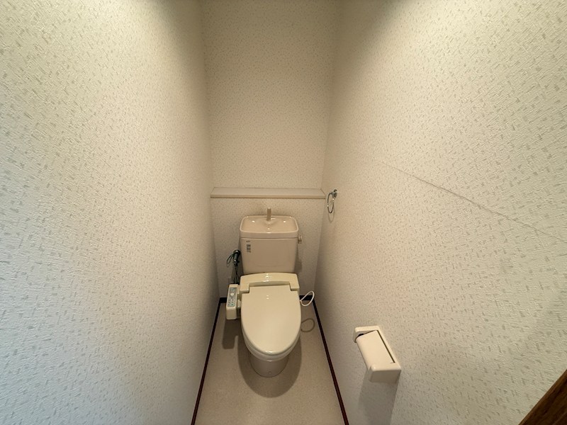 夙川ニューコーポのトイレ写真