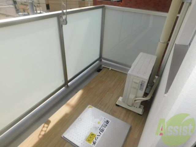 バルコニー　綺麗なバルコニーです