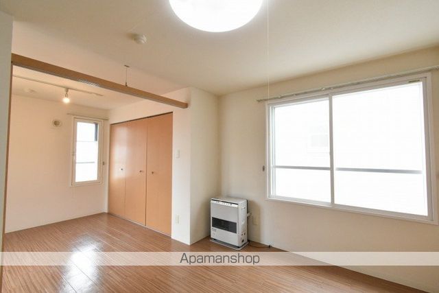 地下鉄東豊線 美園駅 徒歩7分 4階建 築17年の居間写真