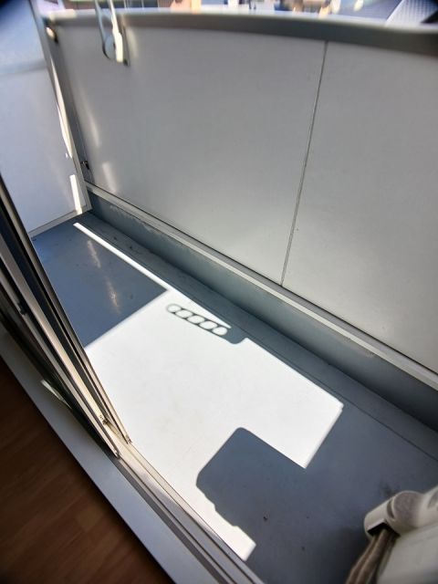 ＪＲ予讃線 坂出駅 バス乗車時間：12分 最寄りバス停で下車 徒歩3分 2階建 築15年の内装写真
