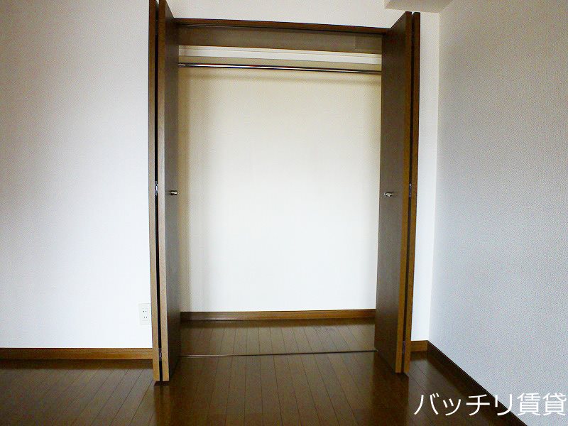 収納　＊画像は別部屋の為イメージ、現状優先致します