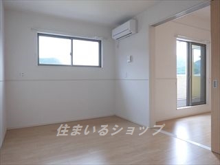 その他部屋・スペース　寝室にもエアコン付き