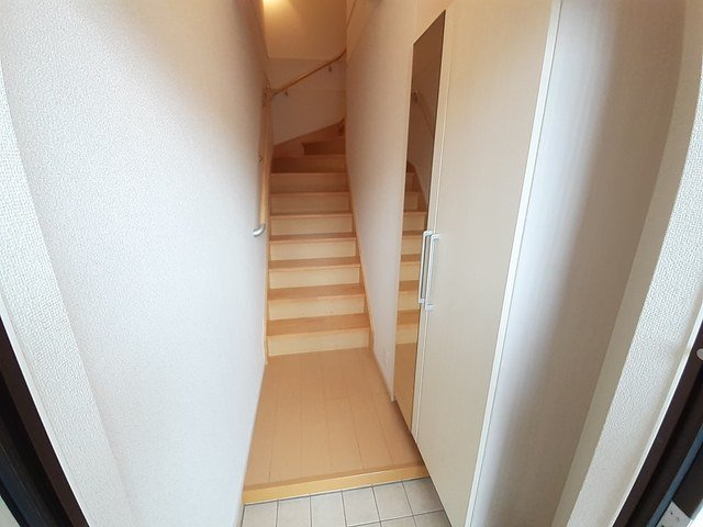 玄関　落ち着いた玄関です