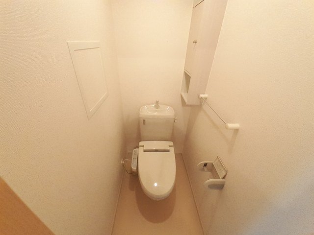 トイレ　シンプルで使いやすいトイレです