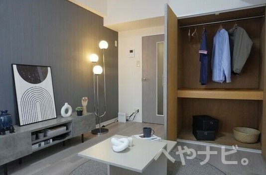 地下鉄鶴舞線 上前津駅 徒歩4分 8階建 築36年の内装写真