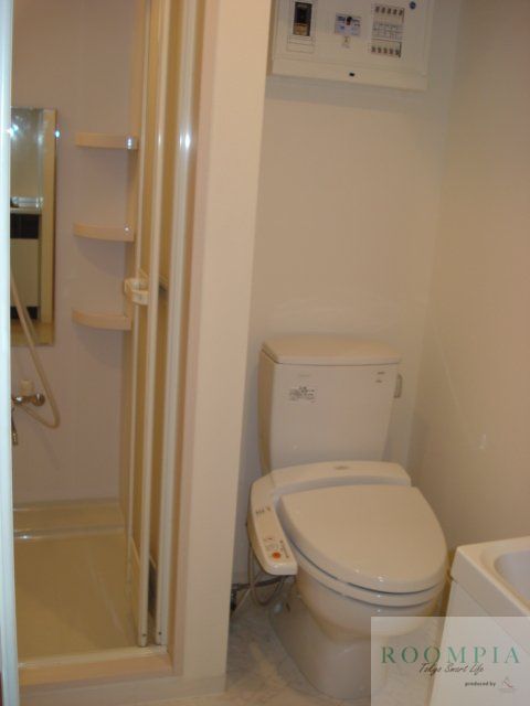 ARTESSIMO VRANCHE PROVAのトイレ写真