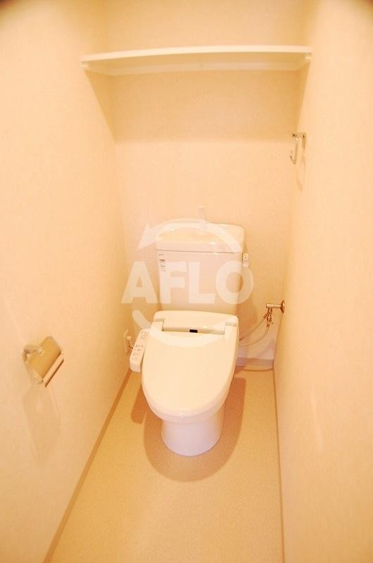 地下鉄御堂筋線 大国町駅 徒歩5分 11階建 築14年のトイレ写真