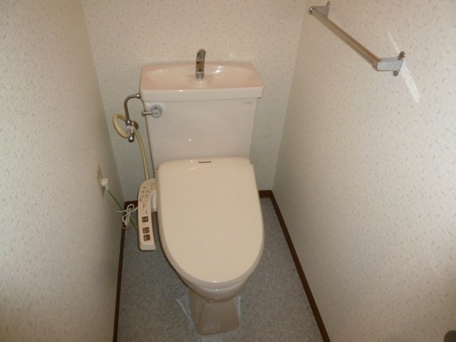 レジェンダリー小松のトイレ写真