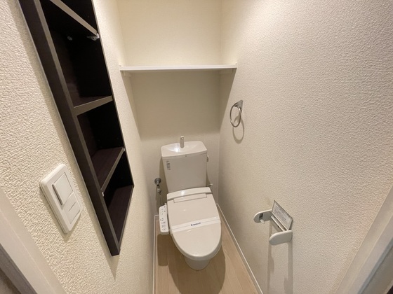 トイレ　※他の号室の写真になります。